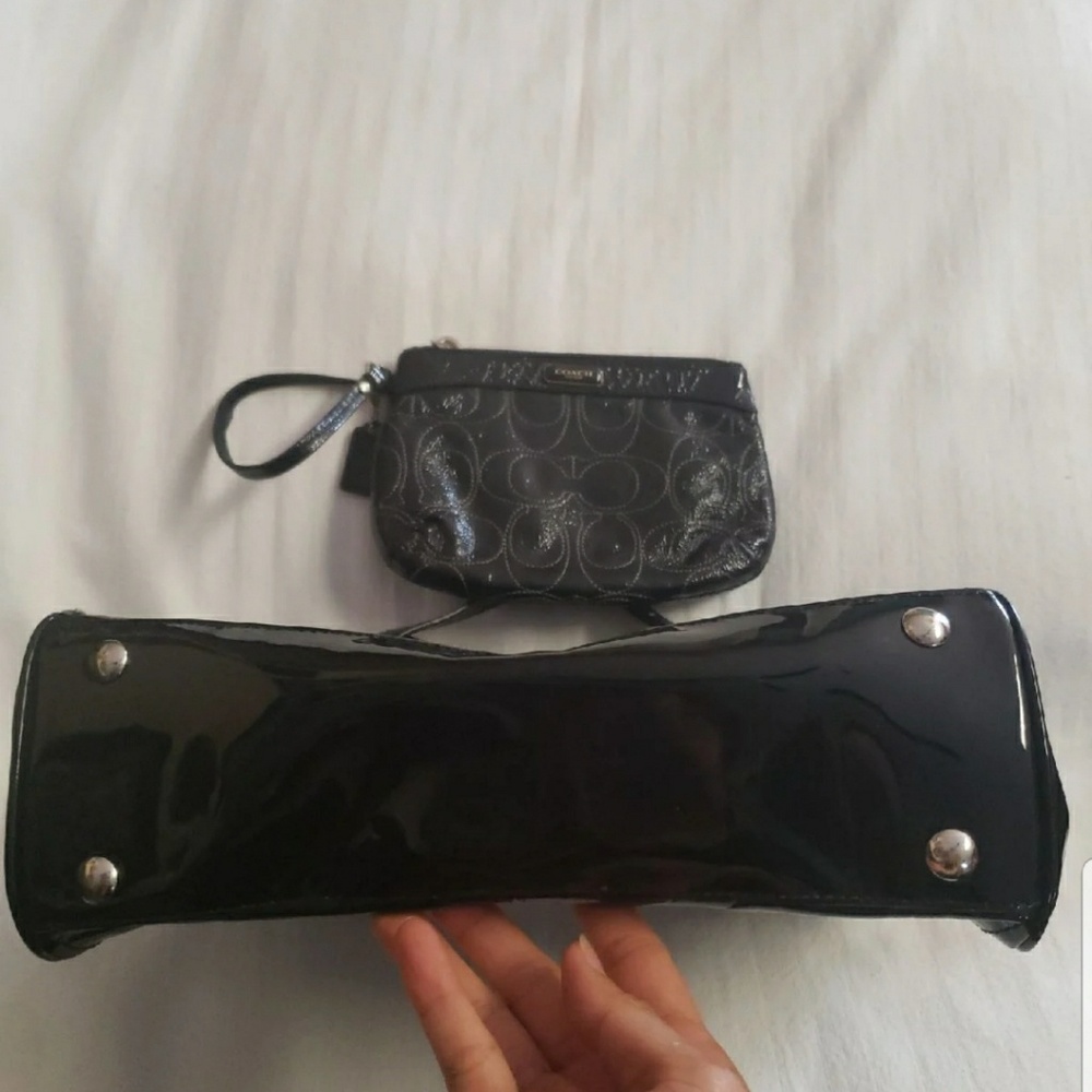 Coach Blake purse with wristlet - Picture 3 of 8